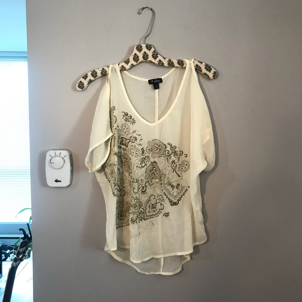 2 for $20🔥Guess cold shoulder top